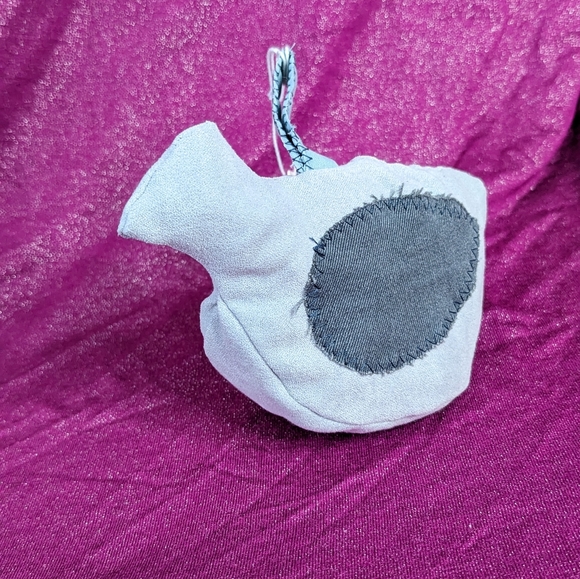 Upcycled fabric grey bird ornament toy - Picture 2 of 2